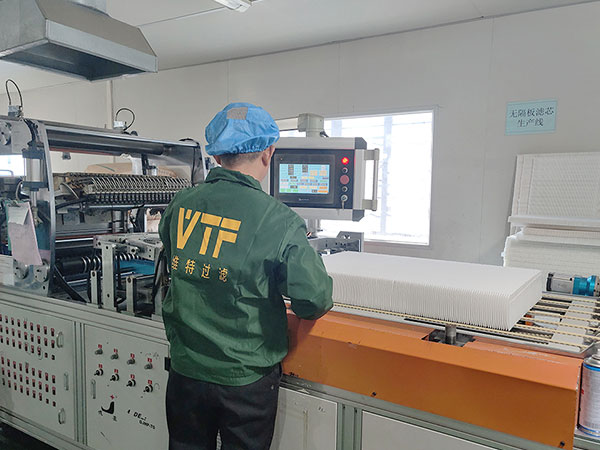 Media Pack Pleating Machine